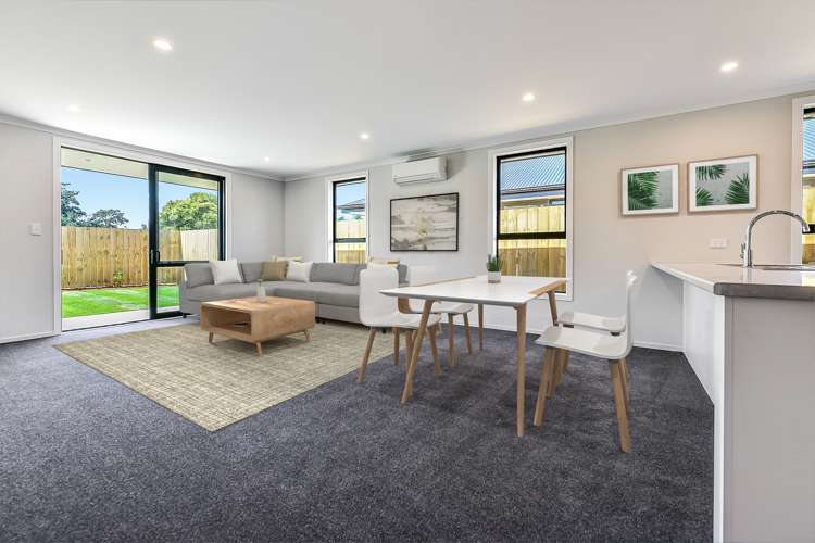 2/17 Mabian Crescent Deanwell_10