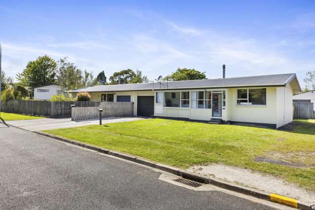 1A and 1B Cooper Avenue Holdens Bay_1