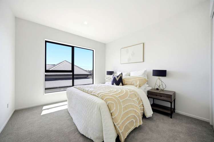 1/2 Coronation Street Belmont_10