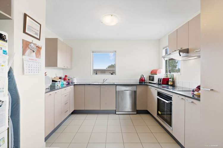 3d/27 Morning Star Place Mount Albert_3