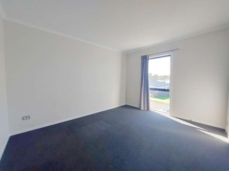 35 Ridgedale Crescent 2743_14