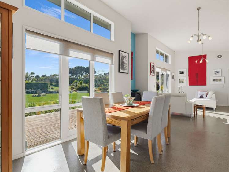 17 Waka Tete Place_5