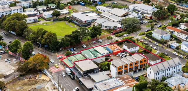 Prime mixed-use investment in Avondale