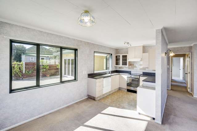 807a Ellison Road Parkvale_1