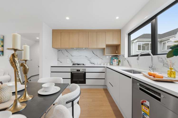 2/20 William Souter Street Forrest Hill_2
