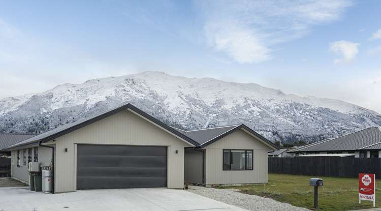 14 Dingle Street Lake Hawea_23