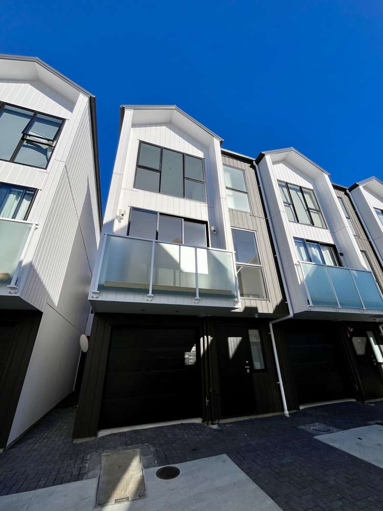 6/12 Ewenson Avenue One Tree Hill_8