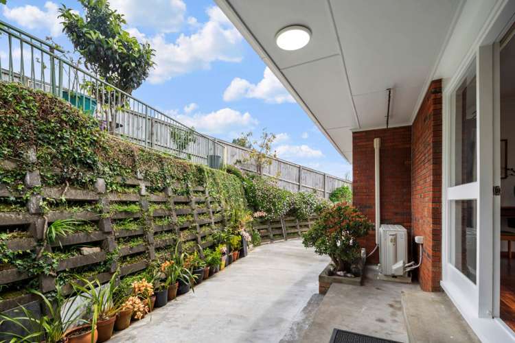 1/7 Dalmeny Close Murrays Bay_12