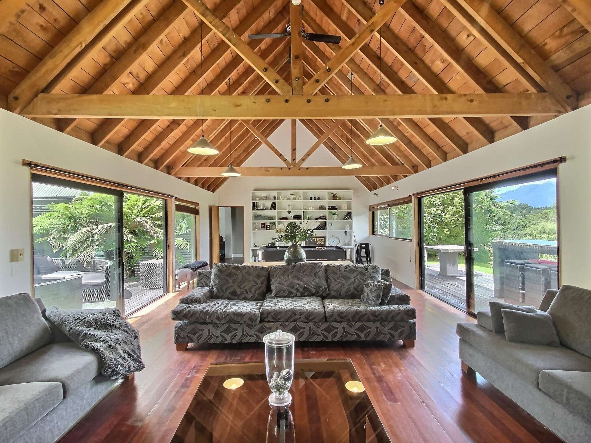 1946 Arnold Valley Road Moana_0