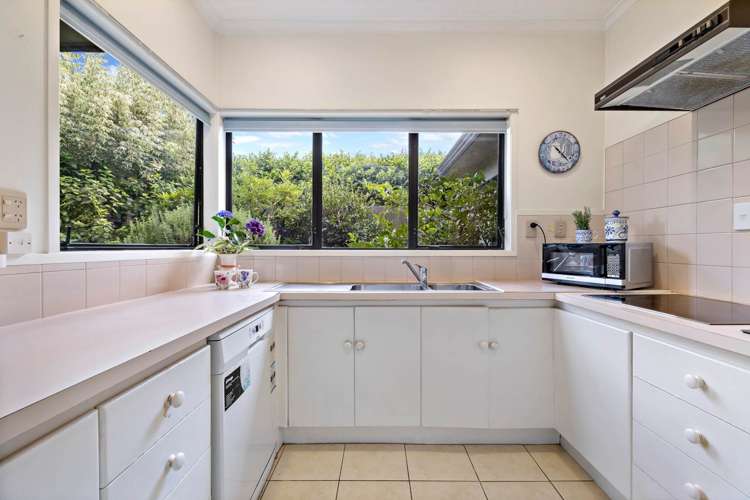 2/49 Hanene Street Saint Heliers_9