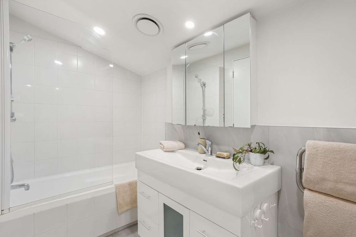 2B/9 Furneaux Way_5