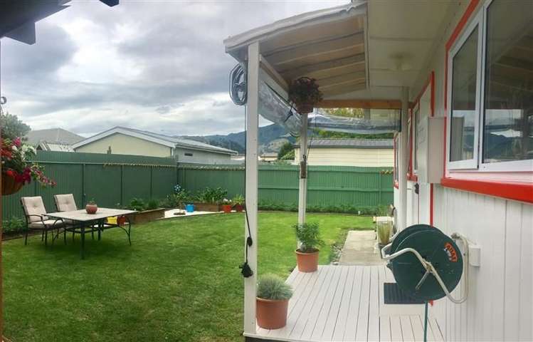 3/5 Kipling Crescent Stoke_8