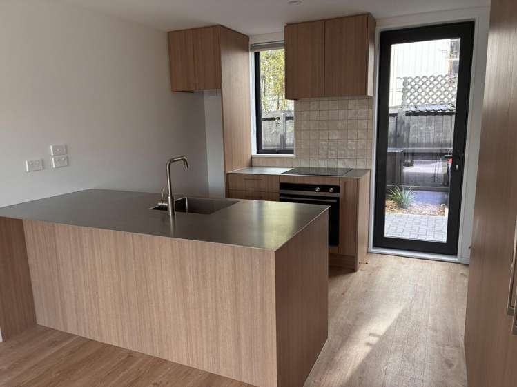 5/7 Grove Road 1380_1