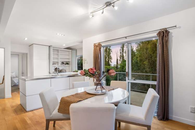 10/17 Chatfield Place Remuera_9