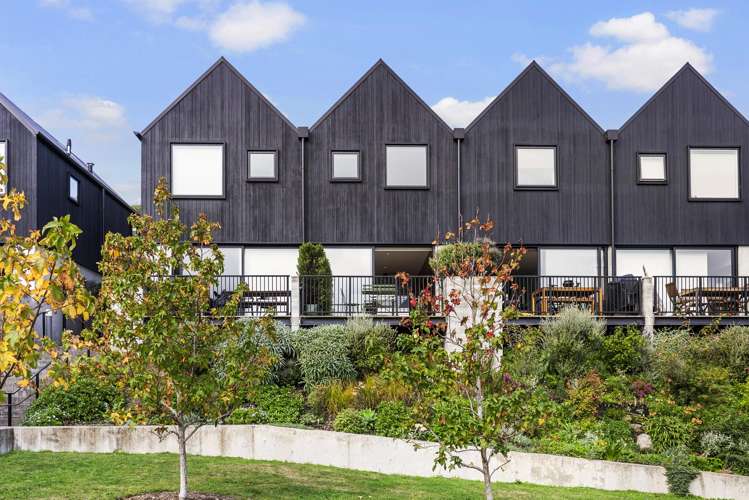 12 Jean Caldwell Way Island Bay_20