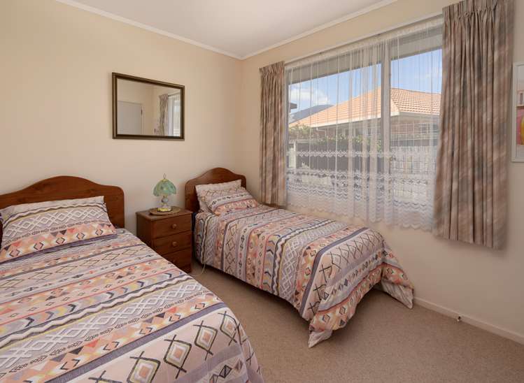 32 Masefield Street Stoke_11