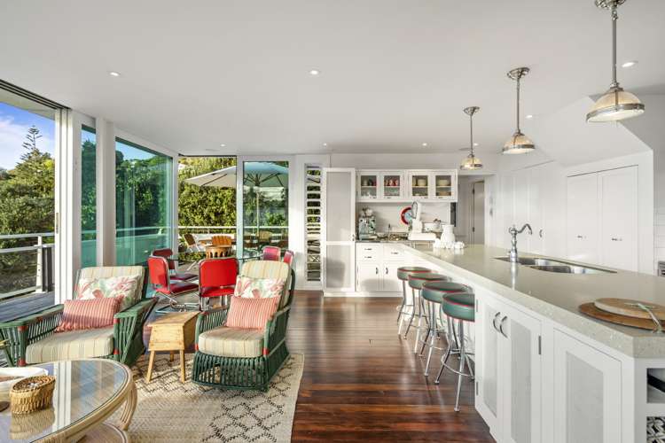 13 Le Roy Road Onetangi_22