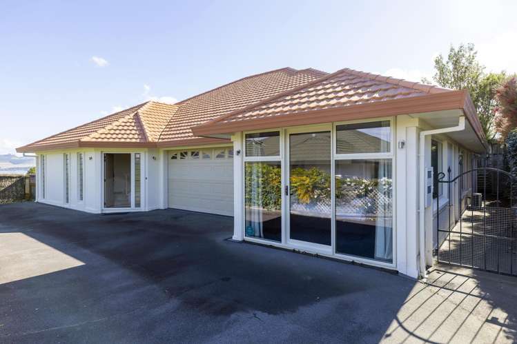 2/36 Shepherd Road Waipahihi_3