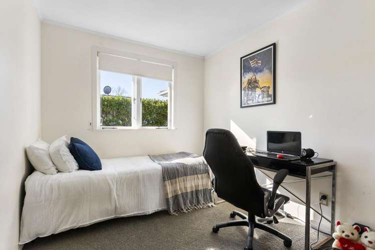 1/29 Seine Road Forrest Hill_10