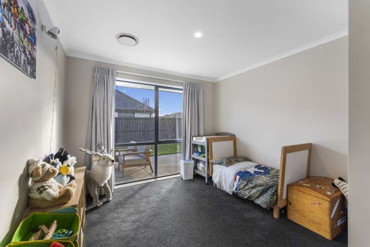 16 Verdeco Boulevard Lincoln_19