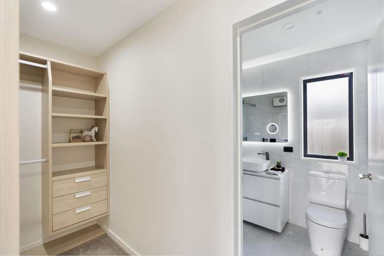 47 Selfe Crescent Burwood_11