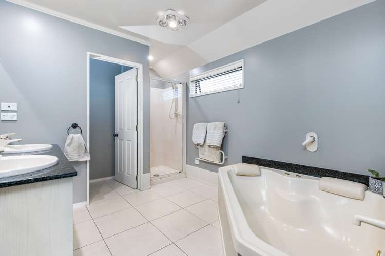 6 Oaktree Lane Bishopdale_23