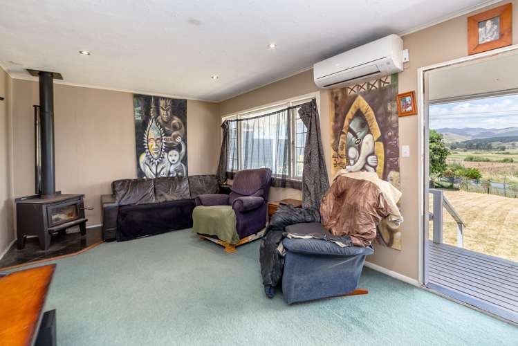 24 Whangaimoana Beach Road Pirinoa_8
