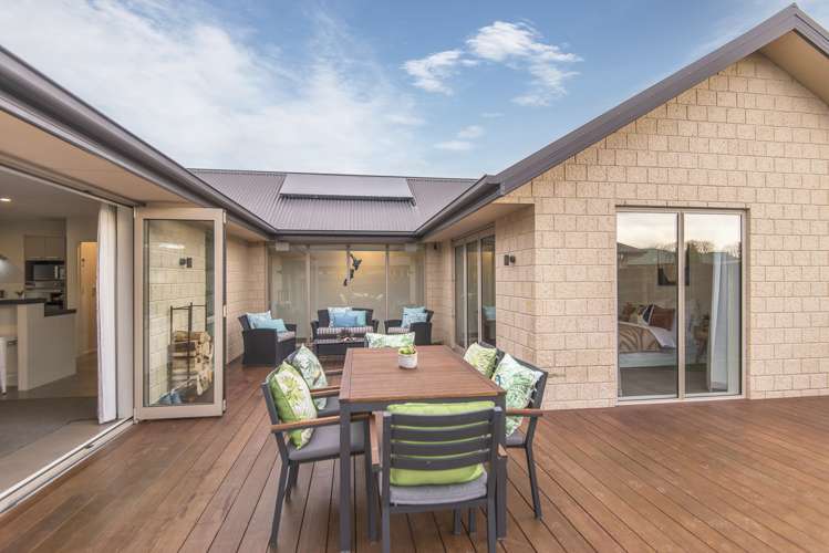 9 Hasendene Drive Lincoln_21