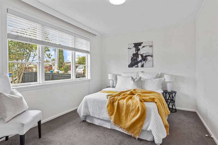 64 Archibald Road Kelston_8