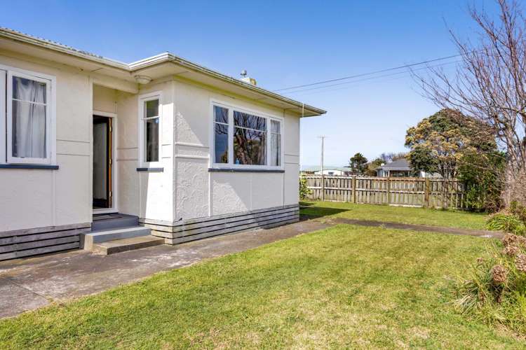 21 Kapuni Street Manaia_2