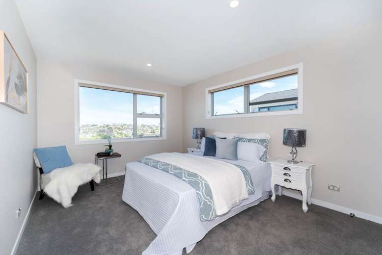 26 Bearing Parade Long Bay_27