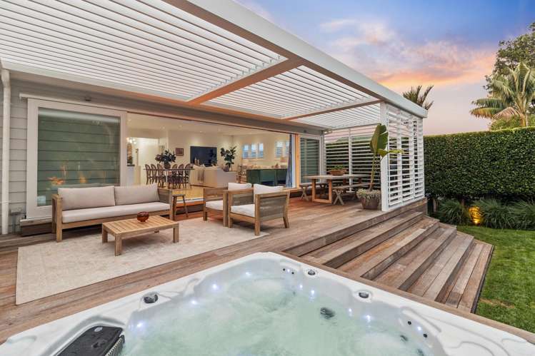 18 Pine Street Mount Eden_17