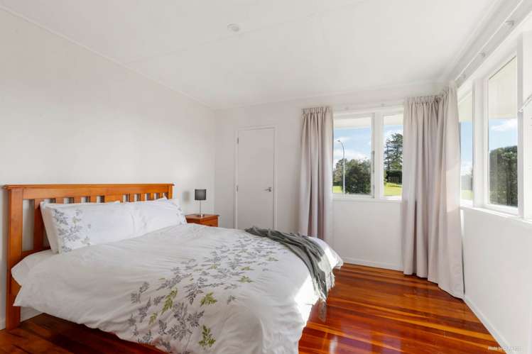 27 Hamilton Drive Waiuku_3