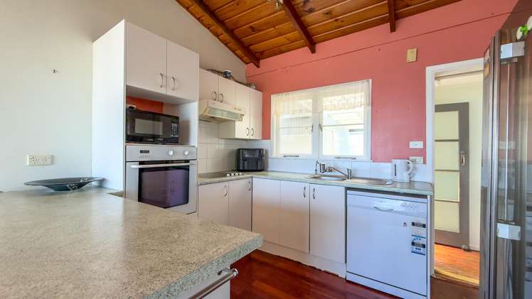 158 Thames Coast Road Thames_28