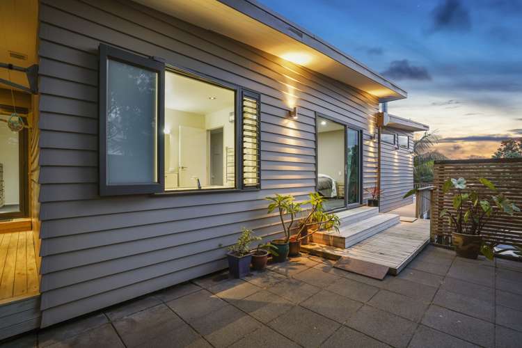 30b Derwent Crescent Titirangi_14