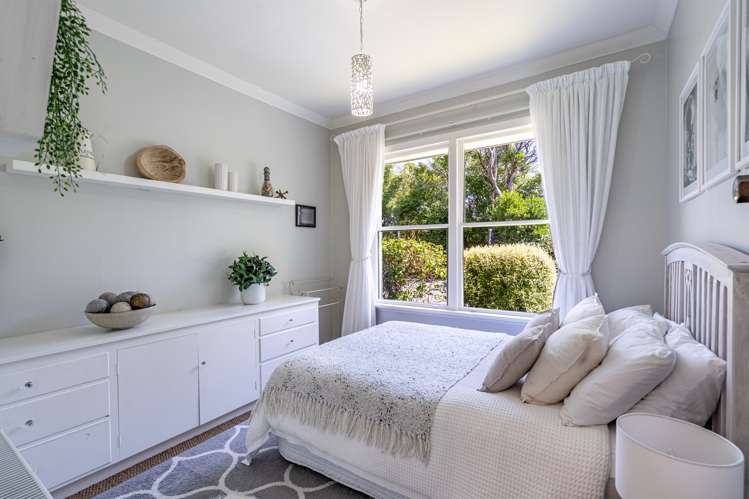 17 Black Road Otatara_14