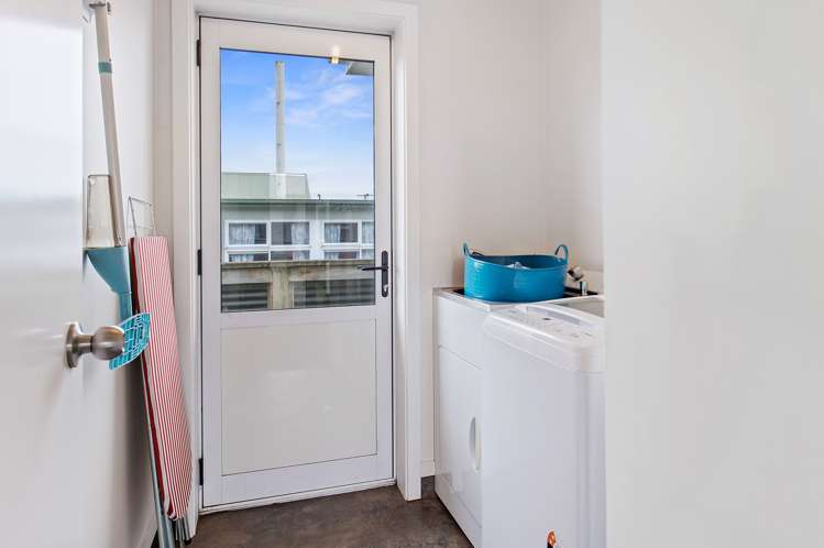 75 Lothian Crescent Strathern_17