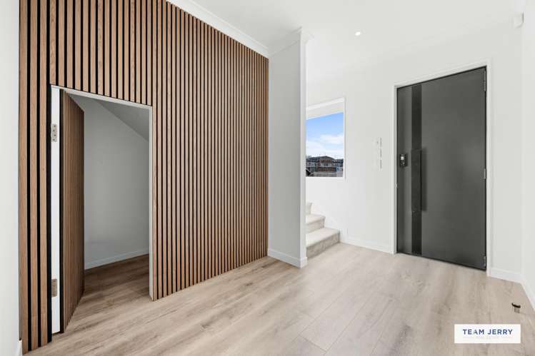 2 Longview Oak Lane Rosehill_12