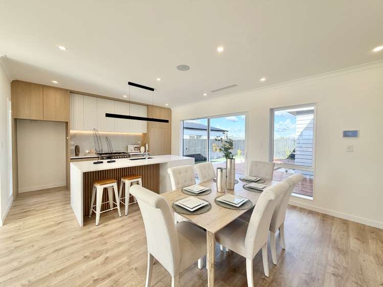 97 Parish Drive_5