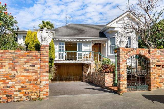 Young family snaps up do-up in NZ's most expensive suburb - for $3.23m