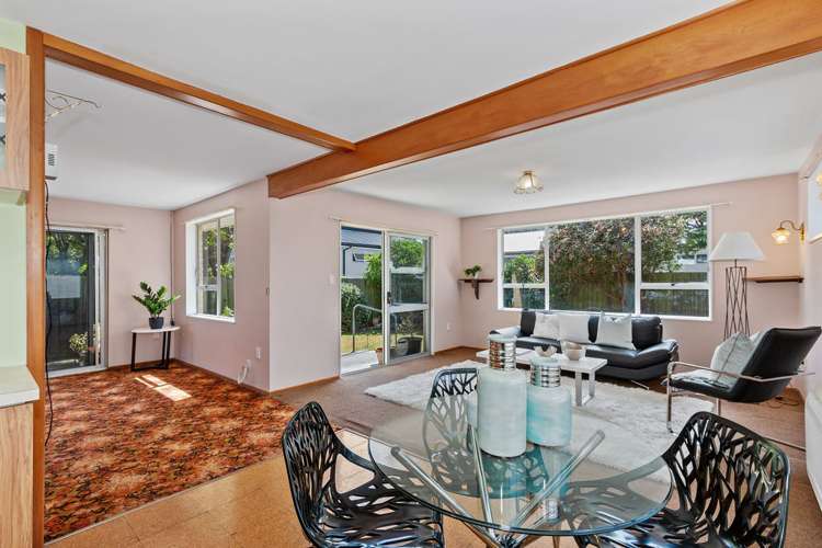 2/91a Rocking Horse Road Southshore_15