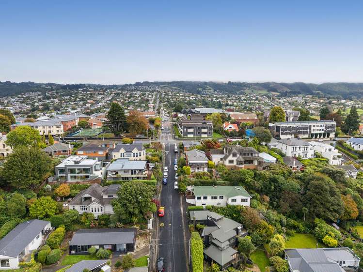 10 Garfield Avenue Roslyn_23