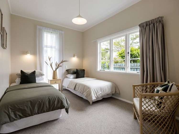 16A Bains Avenue 1074_6