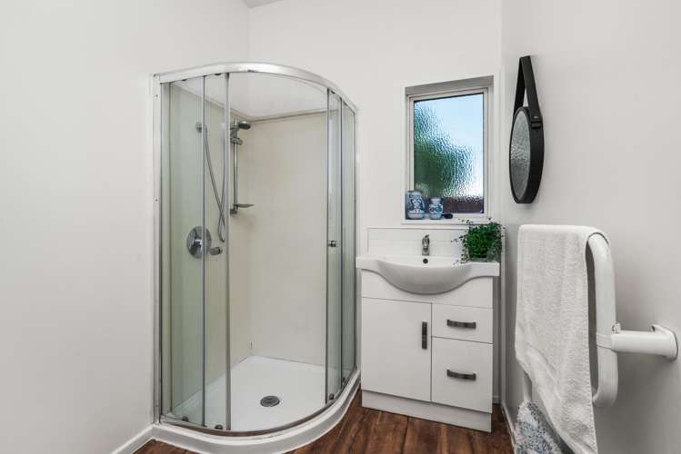 73 Buckleys Road Linwood_10