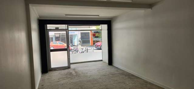 Front Shop/23 Bay Road Kilbirnie_2