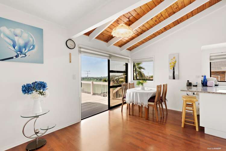 79 Bradbury Road Botany Downs_5