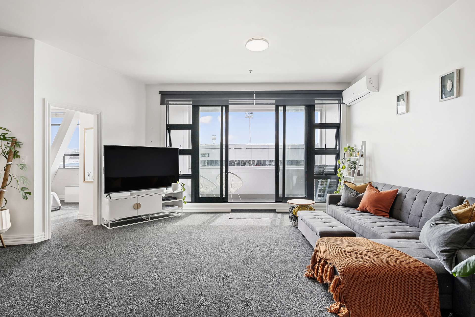 11/125 Thorndon Quay Thorndon_0