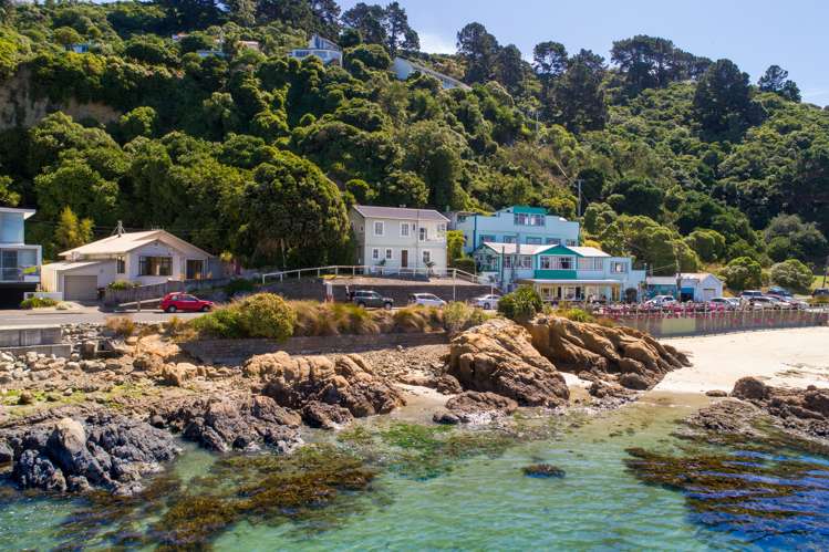 495 Karaka Bay Road Karaka Bays_2