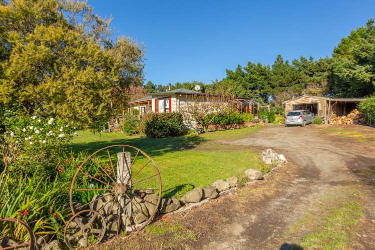 276 Pyramid Valley Road Pyramid Valley_1