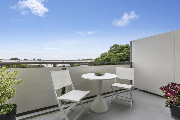 312/26 Morningside Drive Morningside_13